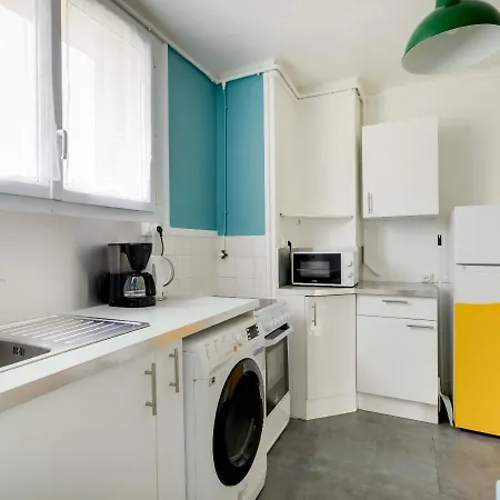Le Vintage Pop Pres De Paris Apartment Clamart